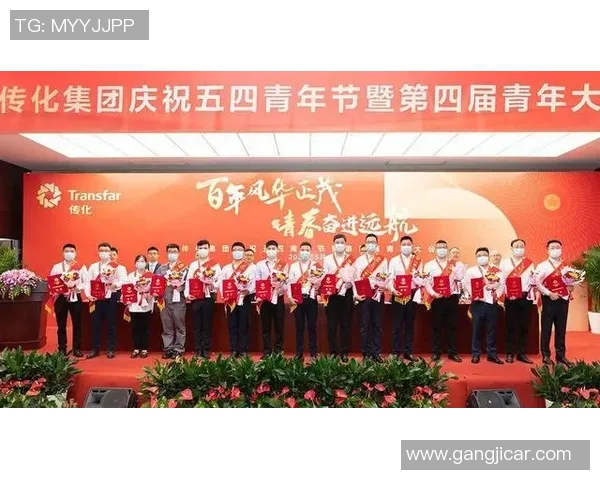 青年赛中LNG展现强大实力的全面分析与点评